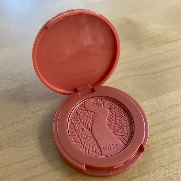 tarte Other - 😊 Travel size blush in Quirky shade. New w/o box. Amazonian clay 12-hour blush.